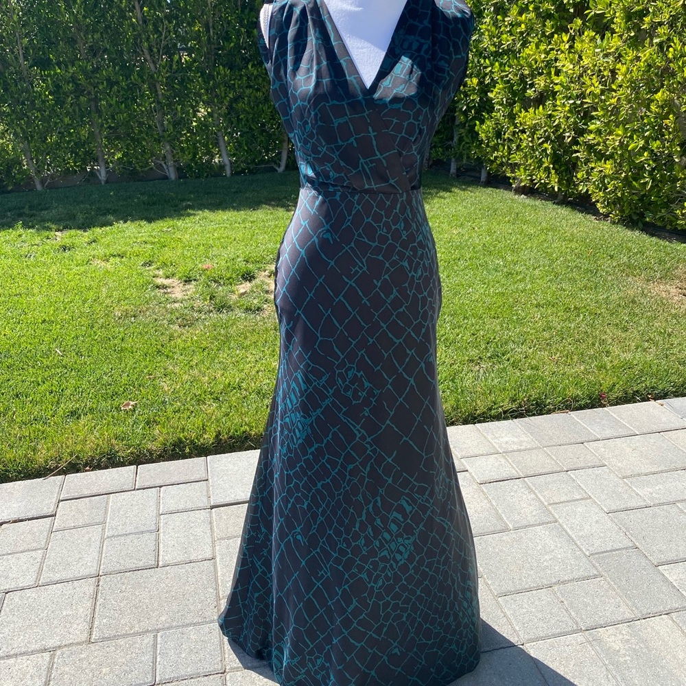 Silky Reiss dress - in perfect condition - size 4